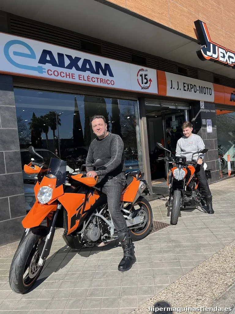 JJExpomoto | Concesionario KTM Oficial y BAJAJ en Granada - Exposición y Ventas
