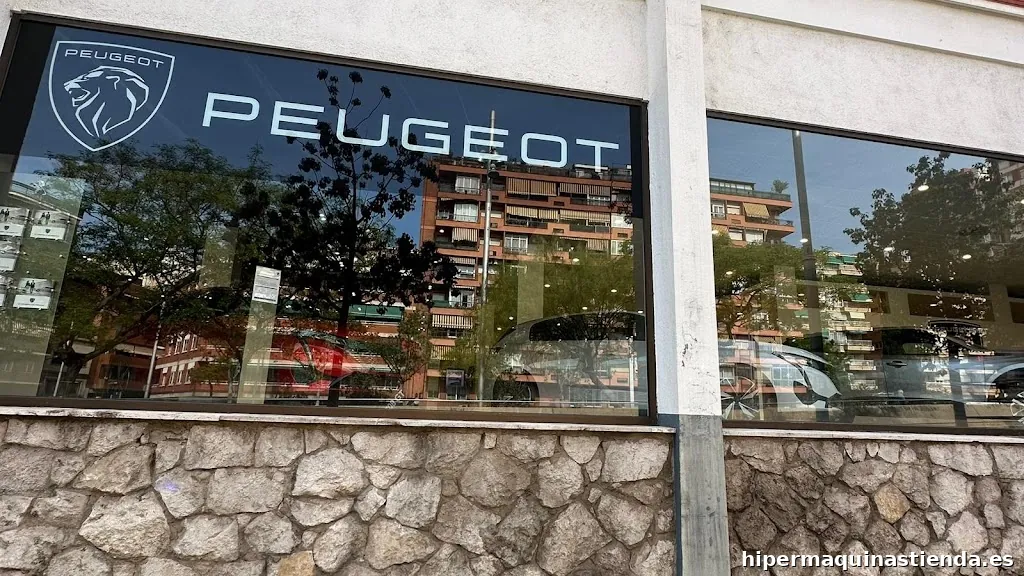 PEUGEOT STELLANTIS &YOU BARCELONA - Badal