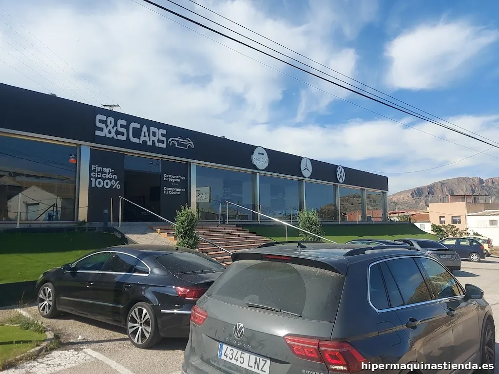 S&S CAR BROKERS