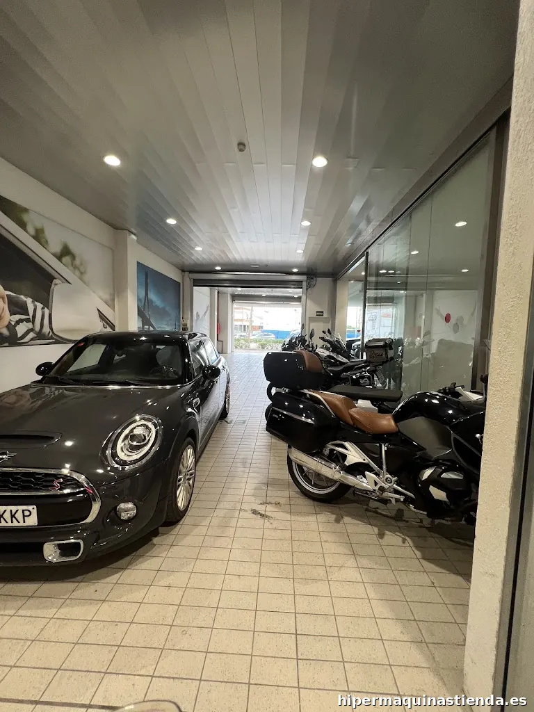 MINI Motor Munich Vilanova i La Geltrú